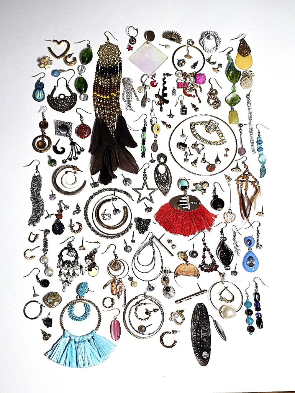 SINGLE costume jewellery earring bundle